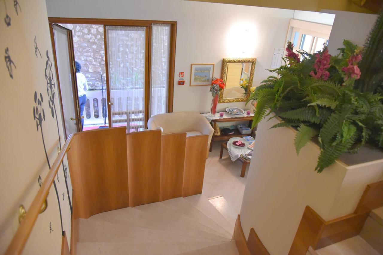 Hotel Ristorante Miralago Garda  Ngoại thất bức ảnh