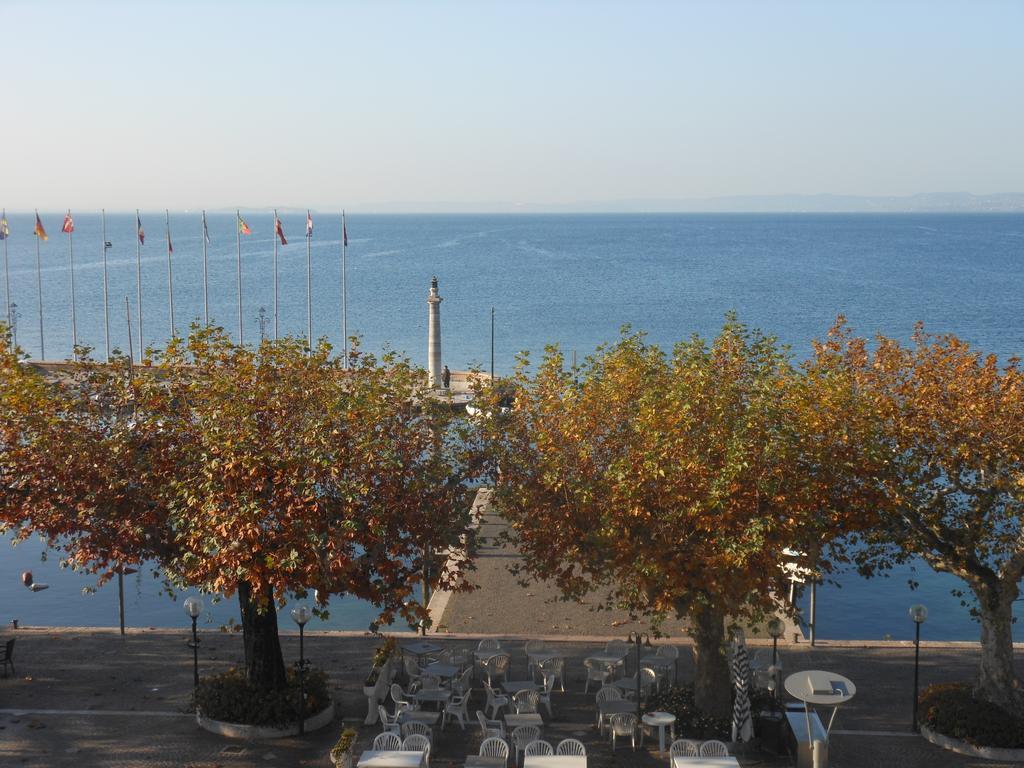 Hotel Ristorante Miralago Garda  Ngoại thất bức ảnh